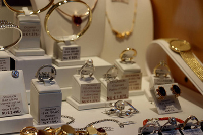 珠寶,首飾,珠寶首飾。首飾店。展示