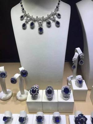 第三十屆六月香港珠寶首飾展覽會(六月展