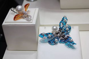 金鉆 名車 再現(xiàn)江湖 珠寶盛宴精彩開啟 老鳳祥亮相上海國(guó)際珠寶首飾展覽會(huì)